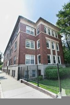 4452 N Sheridan Rd, Unit 4450-2 Apartamentos