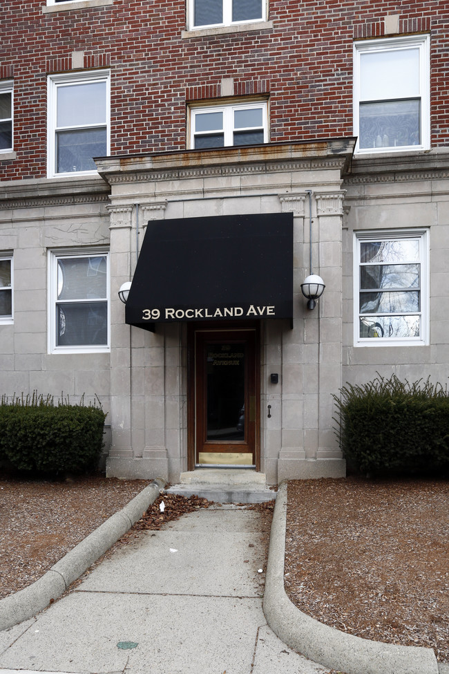 39 Rockland Ave in Malden, MA - Building Photo - Building Photo