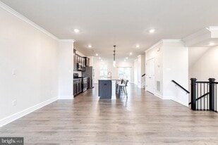 7603 Chert Ct in Glen Burnie, MD - Building Photo