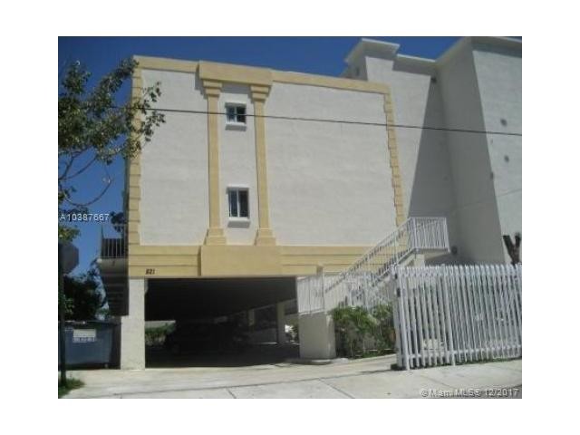 821 SW 2nd St-Unit -10 in Miami, FL - Foto de edificio