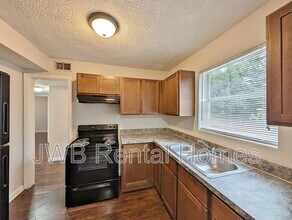 6414 Pinelock Dr in Jacksonville, FL - Building Photo - Building Photo