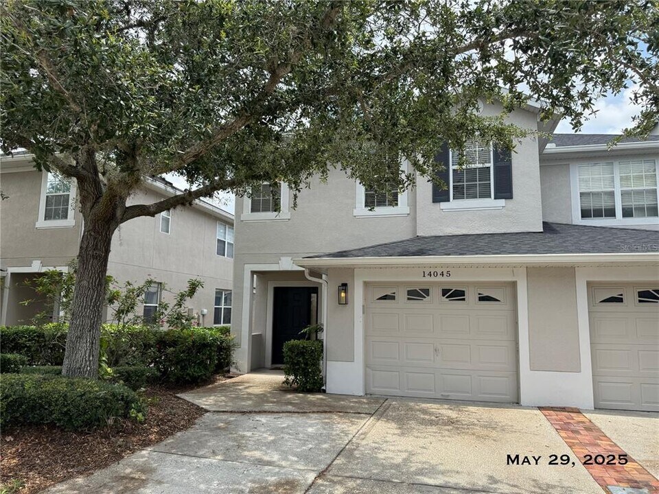 14045 Turning Leaf Dr in Orlando, FL - Building Photo