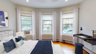 21 Rossmore St in Somerville, MA - Building Photo