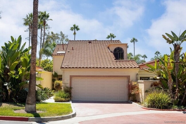 7306 Calle De Fuentes