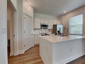 6781 Atlantic Bch Ave in Wesley Chapel, FL - Building Photo - Building Photo