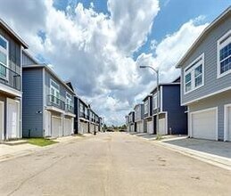 4936 Dalhart Dr in Spring, TX - Building Photo - Building Photo