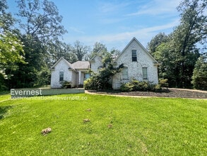 8835 Robertson Ln N in Olive Branch, MS - Building Photo - Building Photo