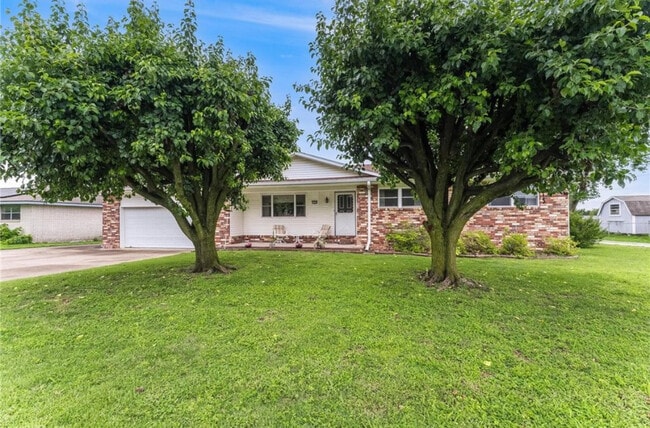 property at 2304 S 16th St