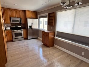 9676 Via Torino in Burbank, CA - Building Photo - Building Photo