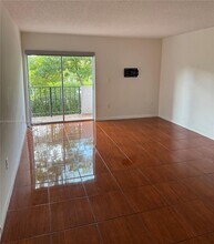 8950 NE 8th Ave in Miami, FL - Foto de edificio - Building Photo