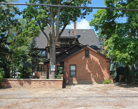 833 E University Ave in Ann Arbor, MI - Building Photo - Building Photo