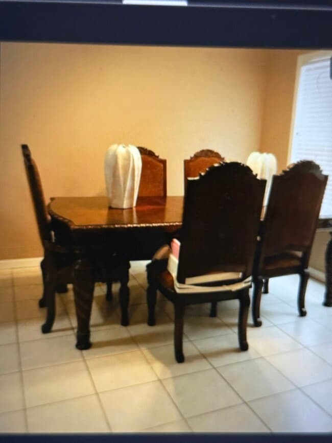 property at 11217 North Oakwood Drive