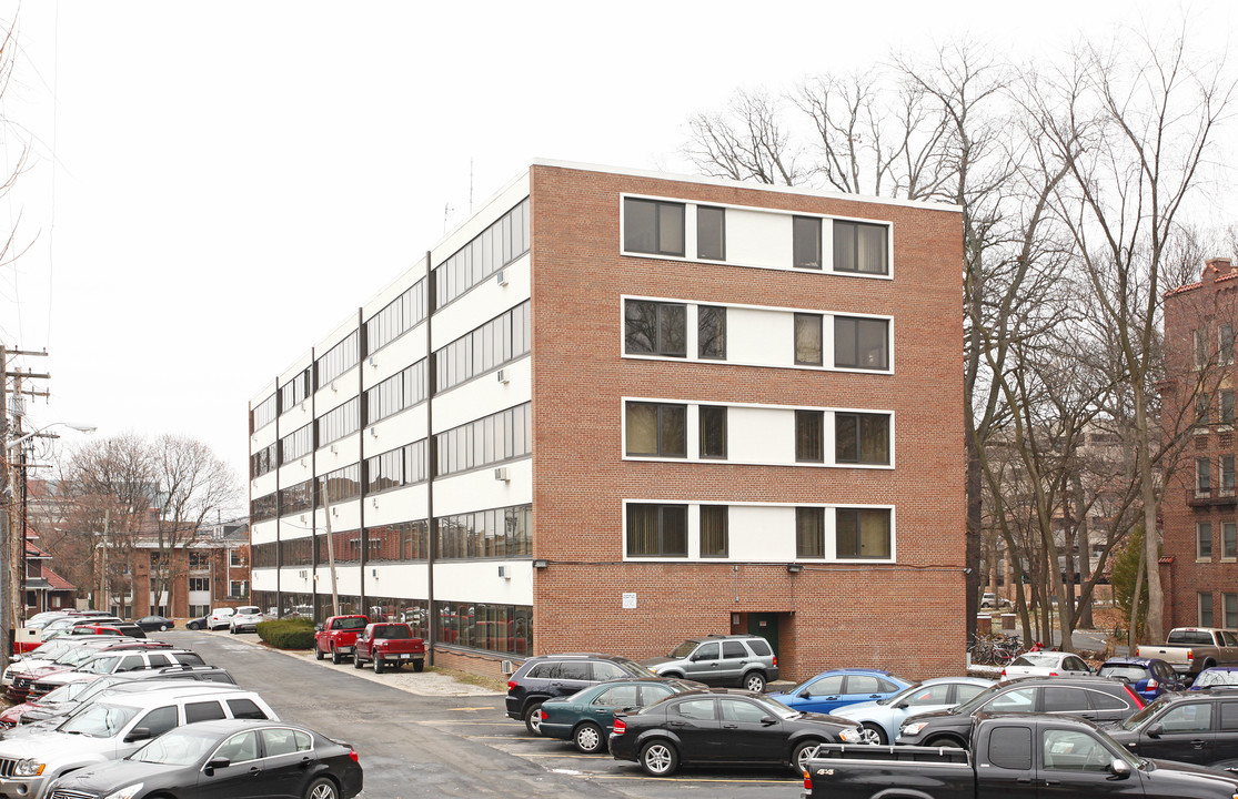 Forest Place Apartments in Ann Arbor, MI - Building Photo