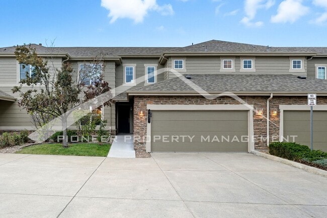 property at 7631 S Quatar Way