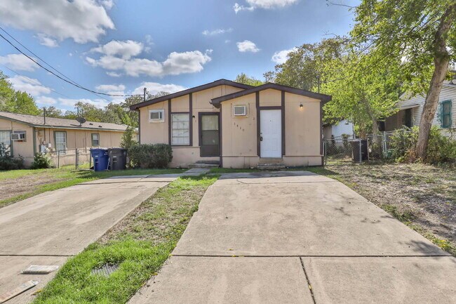 property at 1410 Avant Ave