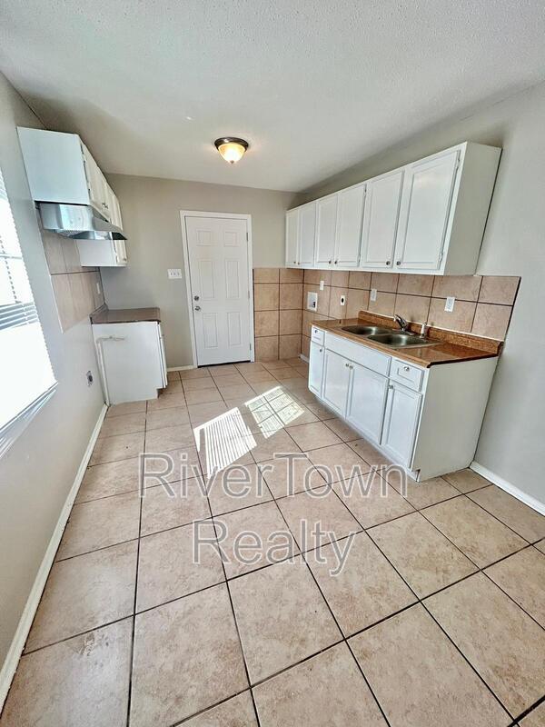 140 E Shelby Dr in Memphis, TN - Building Photo - Building Photo