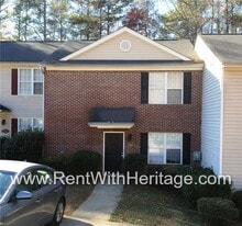 8264 Max Ct in Douglasville, GA - Building Photo