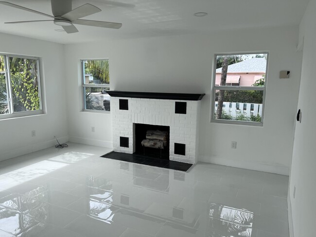 1015 S K St in Lake Worth, FL - Building Photo - Building Photo