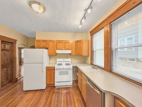 45 Montvale St, Unit 1 in Boston, MA - Building Photo - Building Photo