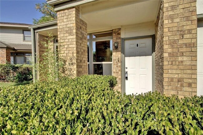 8304 Bradford Edward Cove in Austin, TX - Building Photo - Building Photo