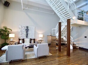 849 S Broadway, Unit PH1 in Los Angeles, CA - Building Photo - Building Photo