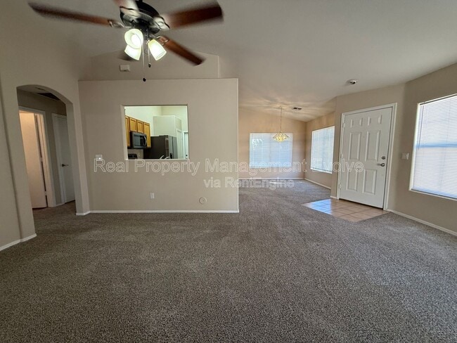 3454 E Juanita Ave in Gilbert, AZ - Building Photo - Building Photo