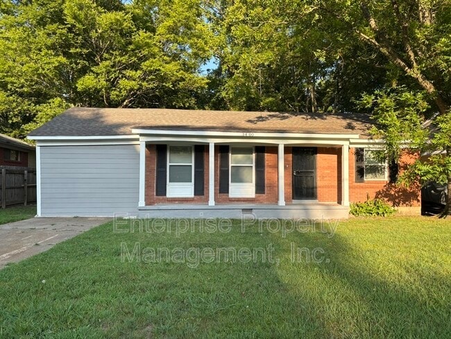 3400 Hallbrook St in Memphis, TN - Building Photo - Building Photo