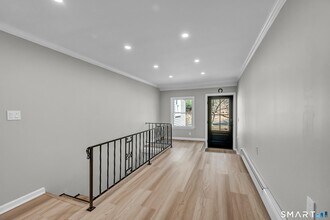 240 Great Plain Rd in Danbury, CT - Building Photo - Building Photo