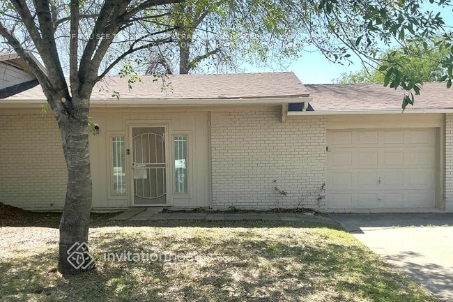 221 Ellis St in San Marcos, TX - Building Photo - Building Photo