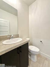 1207 N Webb Wy in Meridian, ID - Building Photo - Building Photo