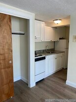 168 N Beacon St, Unit 2a in Boston, MA - Building Photo