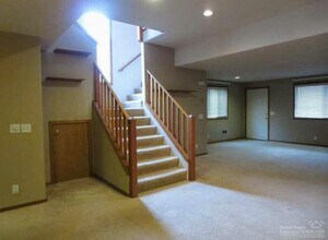 1050 NE Butler Market Rd, Unit 31 in Bend, OR - Building Photo - Building Photo
