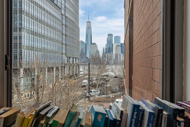 25 Hudson St in Jersey City, NJ - Building Photo - Building Photo