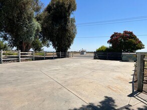 6649 Langworth Rd in Oakdale, CA - Building Photo - Building Photo