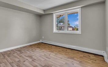 318 108 St in Saskatoon, SK - Building Photo - Building Photo