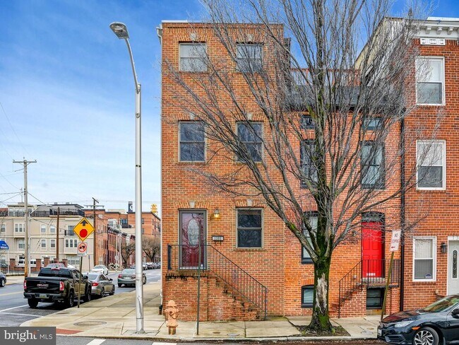1301 S Clinton St in Baltimore, MD - Building Photo - Building Photo