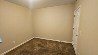 11 S Summit St, Unit #1 in Ypsilanti, MI - Building Photo - Building Photo