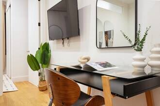 1290 1st Ave in New York, NY - Building Photo - Building Photo
