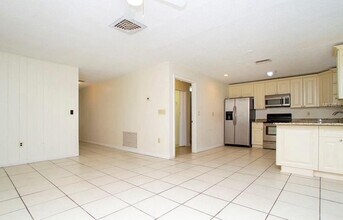 1112 Glenwood Dr in Dunedin, FL - Building Photo - Building Photo