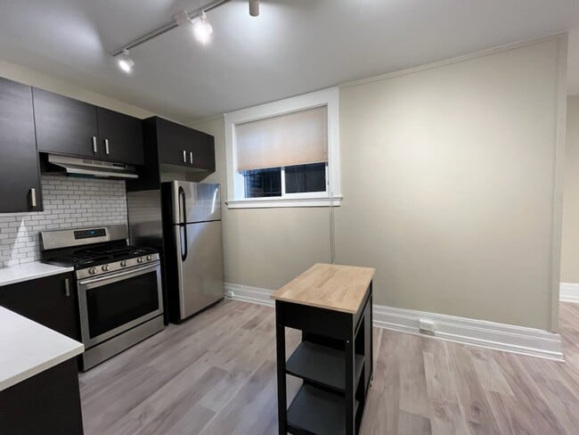 615 Boren Ave in Seattle, WA - Building Photo - Building Photo