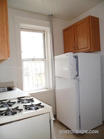 137 Park Dr in Boston, MA - Building Photo - Building Photo