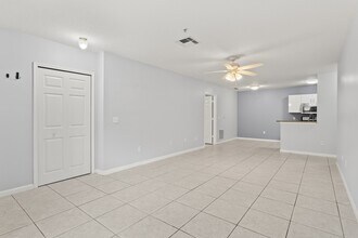 6548 Swissco Dr in Orlando, FL - Building Photo - Building Photo