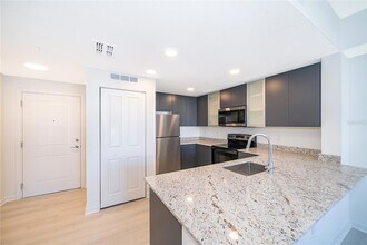 5579 Millennia Park Dr, Unit 219 in Orlando, FL - Foto de edificio - Building Photo