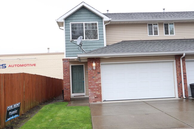 property at 13920 NE 7th Ct