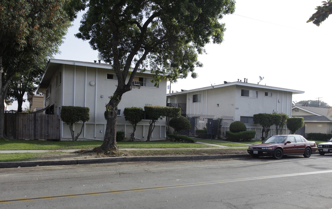 1819-1821 W Greenleaf Ave in Anaheim, CA - Building Photo