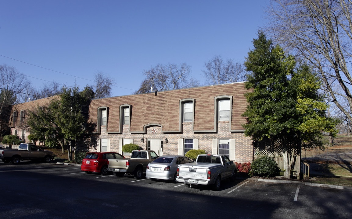 Castle Terrace Apartments in Knoxville, TN - Foto de edificio