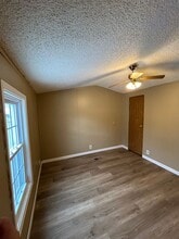 1 Greeley St in Oakland, ME - Building Photo - Building Photo