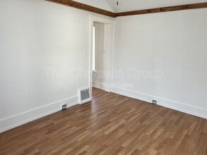 537 1/2 Bucklin St in La Salle, IL - Building Photo - Building Photo