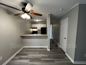 5874 Century Oaks Dr in Fayetteville, NC - Building Photo - Building Photo