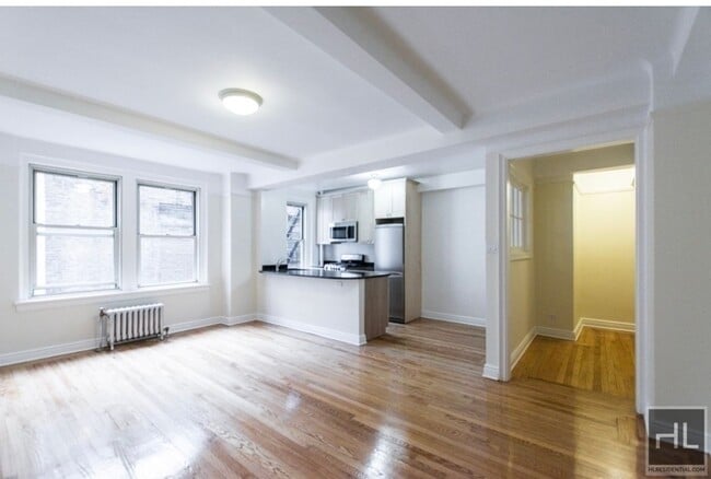 EAST 10 STREET, Unit 5C in New York, NY - Foto de edificio - Building Photo